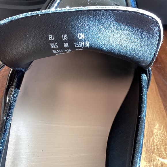 Stuart Weitzman June lug loafers Black Patent leather with Buckle 9 - Picture 10 of 13